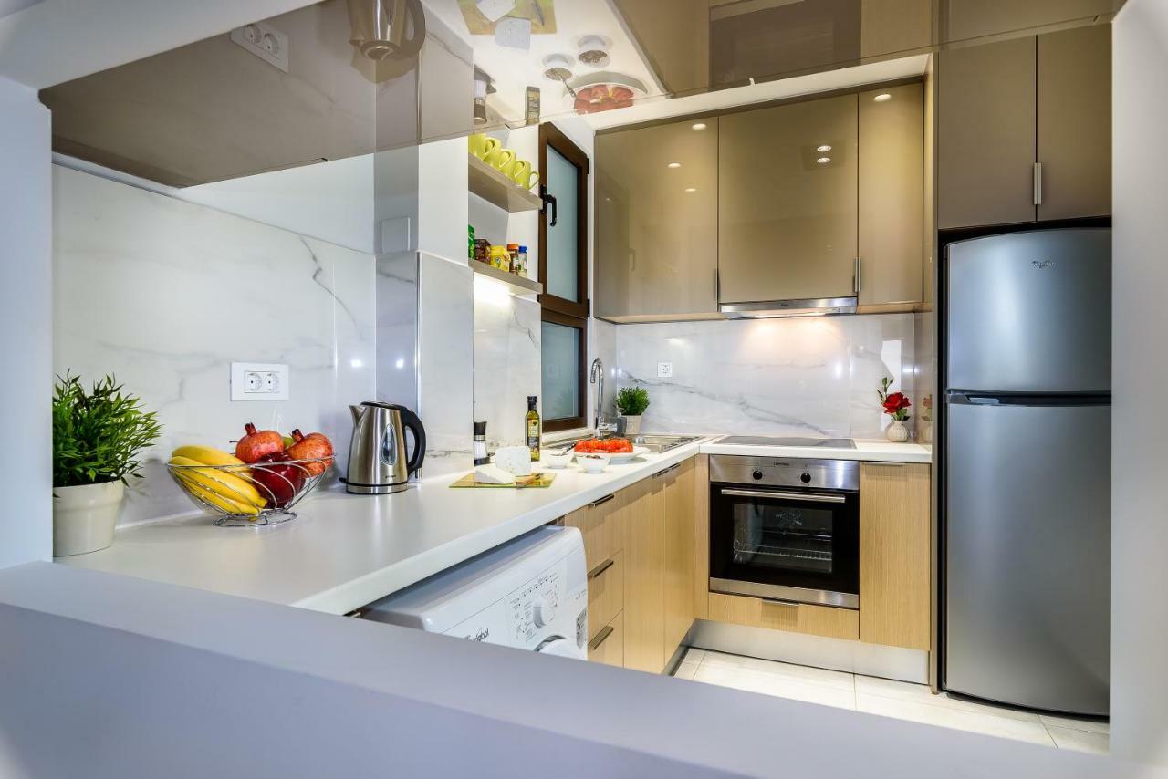 City Breeze Apartment Chrissi Akti Chania Exterior foto